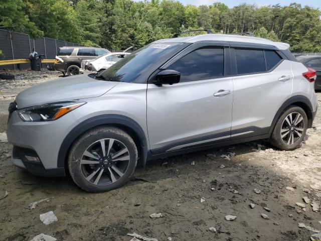  Salvage Nissan Kicks