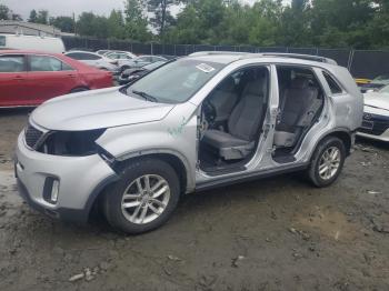  Salvage Kia Sorento