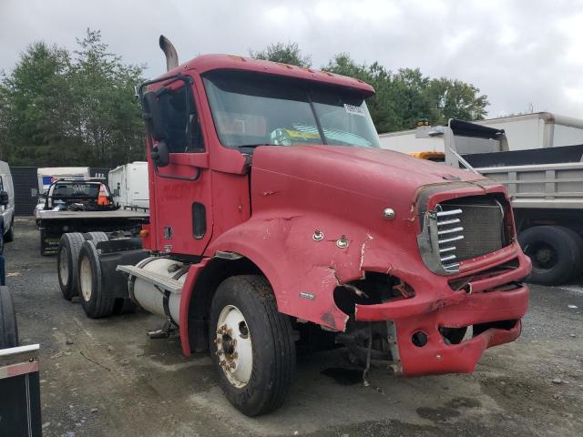  Salvage Freightliner Columbia 1