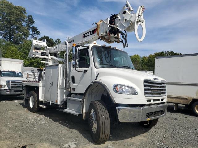  Salvage Freightliner M2 106 Med