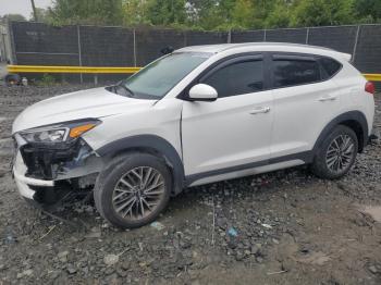  Salvage Hyundai TUCSON