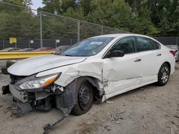  Salvage Nissan Altima