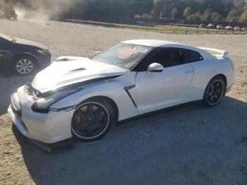  Salvage Nissan Gtr