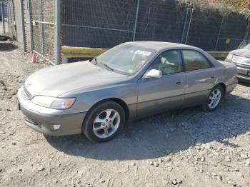  Salvage Lexus Es