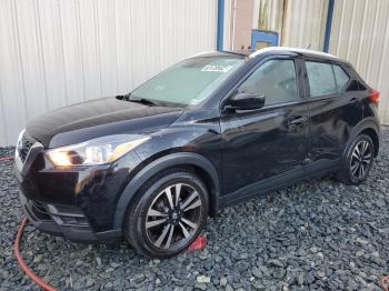  Salvage Nissan Kicks