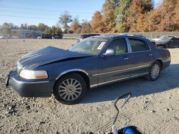  Salvage Lincoln Towncar