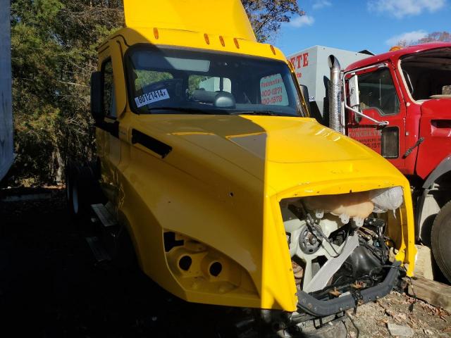  Salvage Freightliner Cascadia 1