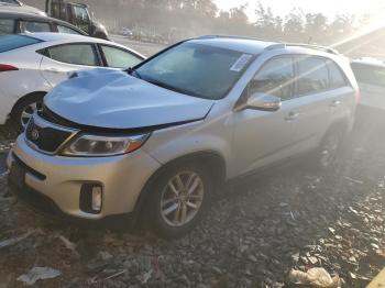  Salvage Kia Sorento