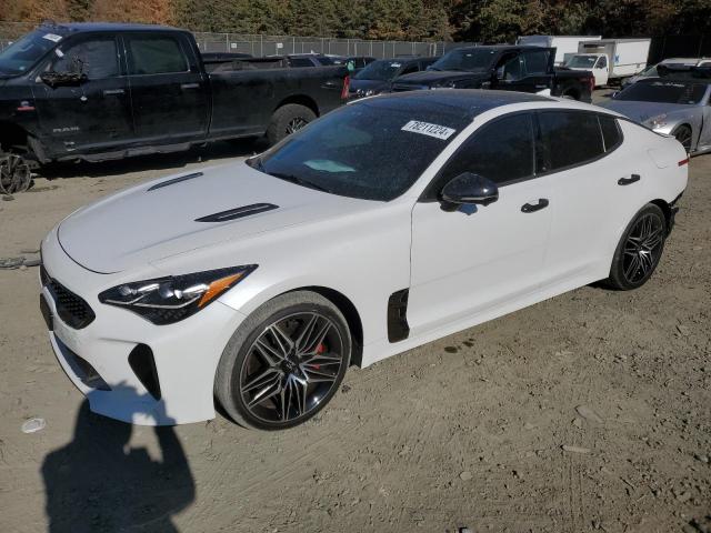  Salvage Kia Stinger