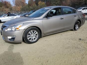  Salvage Nissan Altima