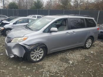  Salvage Toyota Sienna