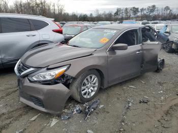  Salvage Nissan Altima