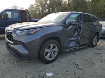  Salvage Toyota Highlander