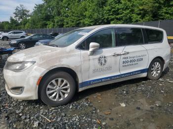  Salvage Chrysler Pacifica