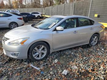  Salvage Nissan Altima