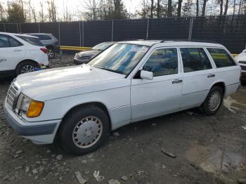  Salvage Mercedes-Benz 300-Class