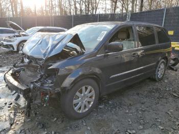  Salvage Chrysler Minivan