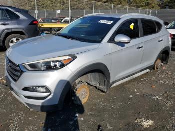  Salvage Hyundai TUCSON