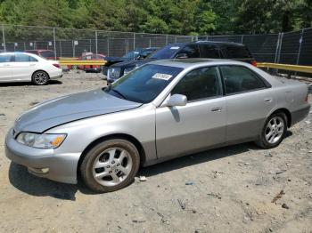  Salvage Lexus Es