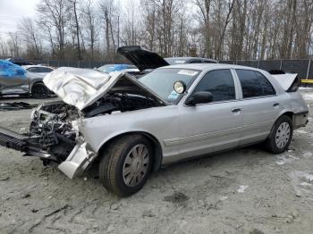  Salvage Ford Crown Vic