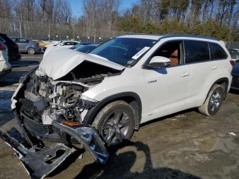  Salvage Toyota Highlander