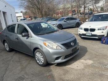  Salvage Nissan Versa