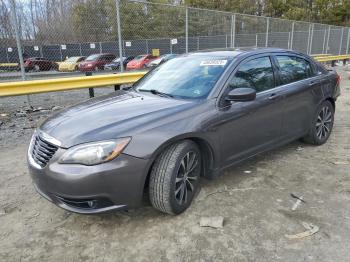  Salvage Chrysler 200