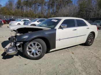  Salvage Chrysler 300