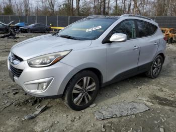  Salvage Hyundai TUCSON