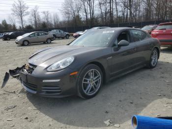  Salvage Porsche Panamera