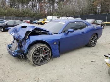  Salvage Dodge Challenger