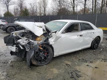  Salvage Chrysler 300