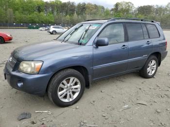  Salvage Toyota Highlander