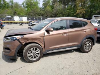  Salvage Hyundai TUCSON