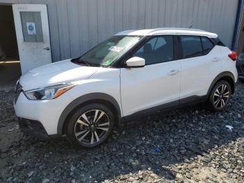  Salvage Nissan Kicks