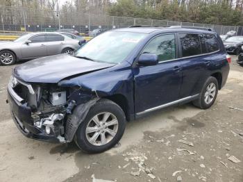  Salvage Toyota Highlander