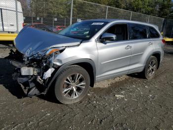  Salvage Toyota Highlander