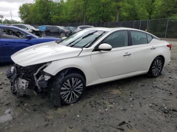  Salvage Nissan Altima