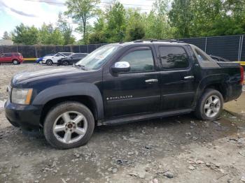  Salvage Chevrolet Avalanche