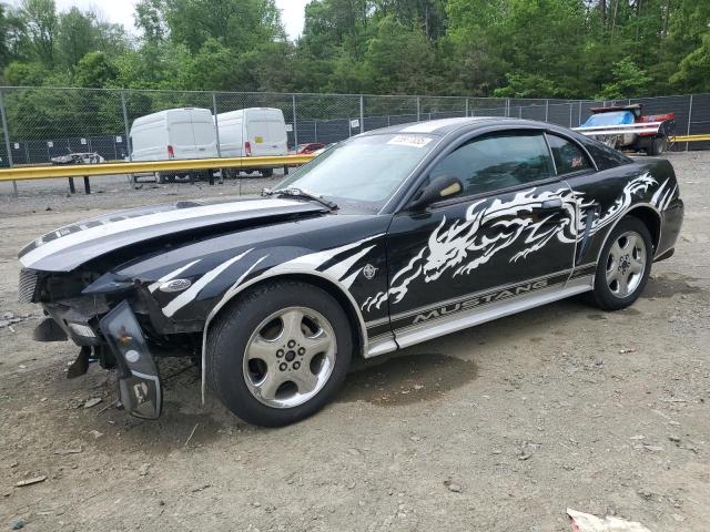  Salvage Ford Mustang