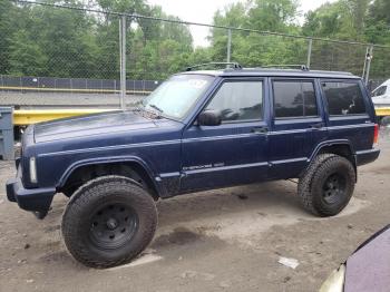  Salvage Jeep Cherokee