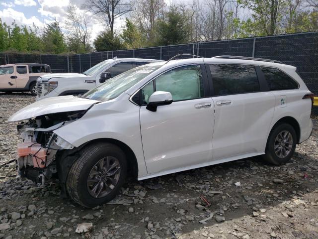  Salvage Toyota Sienna