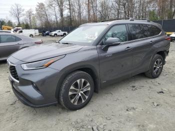  Salvage Toyota Highlander