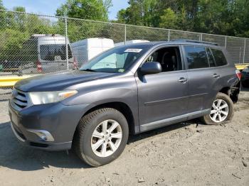  Salvage Toyota Highlander