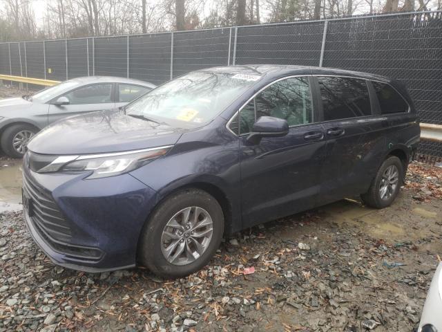  Salvage Toyota Sienna