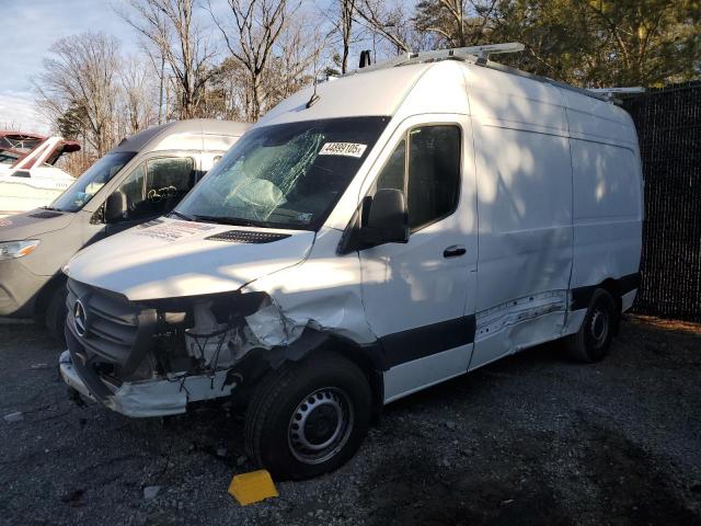  Salvage Mercedes-Benz Sprinter