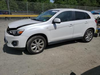  Salvage Mitsubishi Outlander
