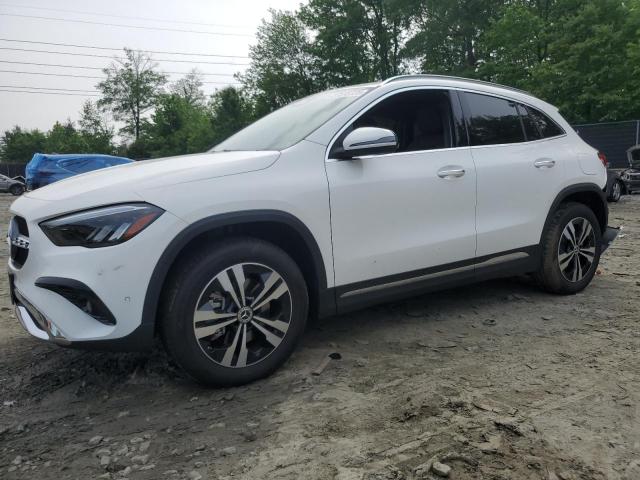  Salvage Mercedes-Benz GLA