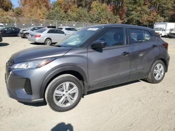  Salvage Nissan Kicks