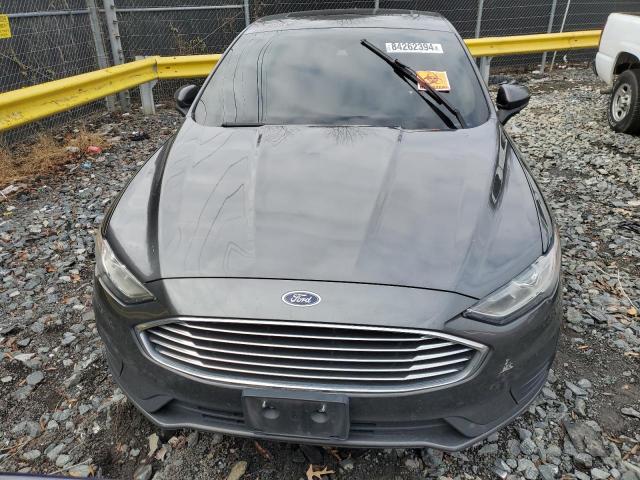 Ford Fusion Se Image 9